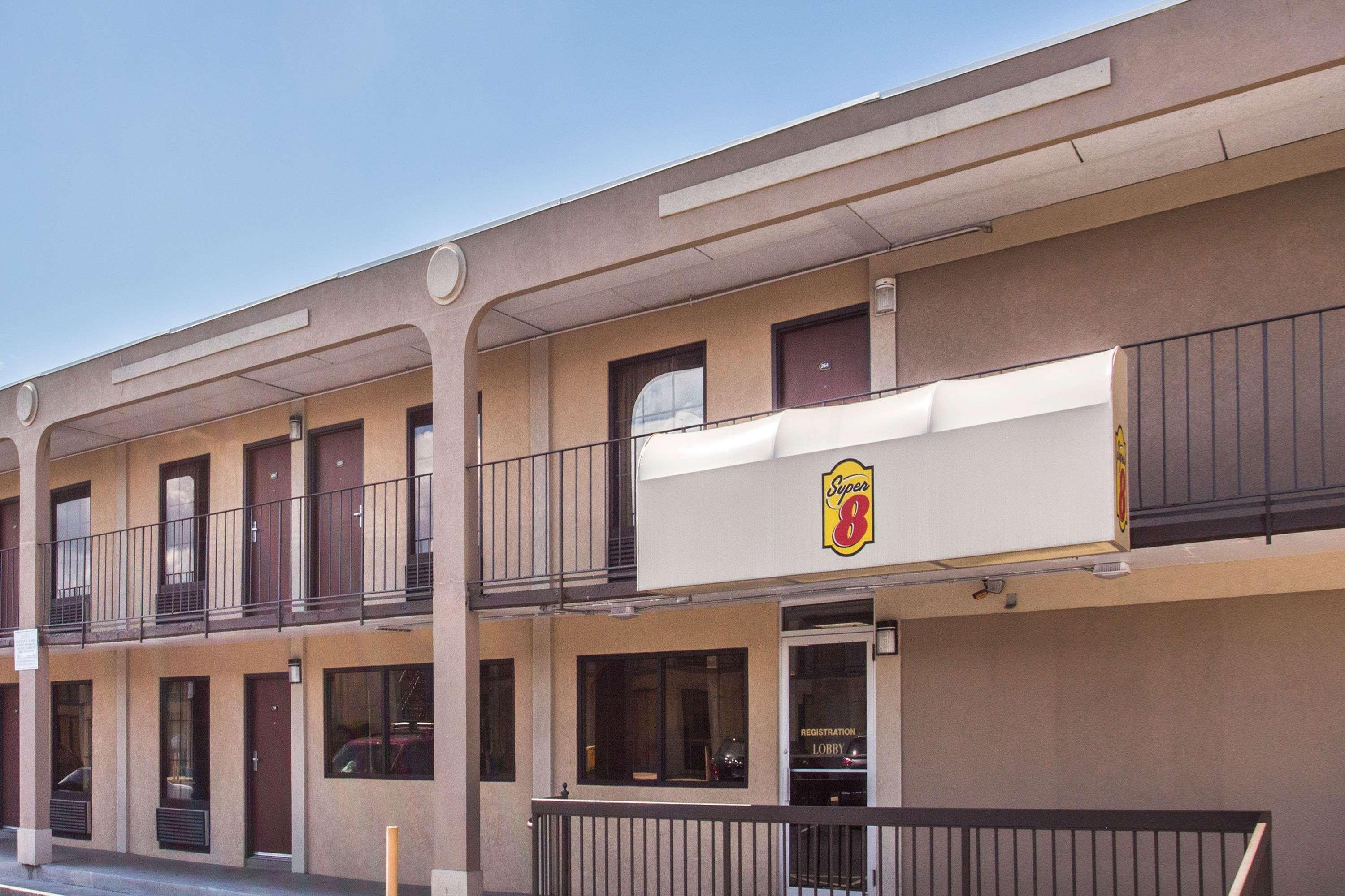 Super 8 By Wyndham Camp Springs/Andrews Afb Dc Area Hotel Luaran gambar